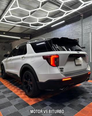 Ford Explorer 2023