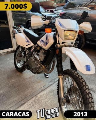 Suzuki DR 2013
