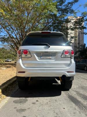 Toyota Fortuner 2014
