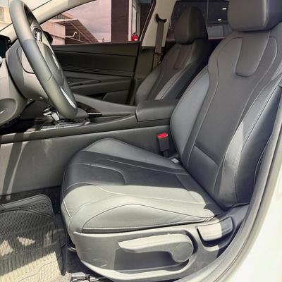 Hyundai Elantra 2025