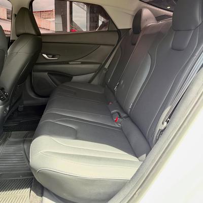 Hyundai Elantra 2025