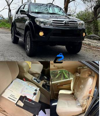 Toyota Fortuner 2010