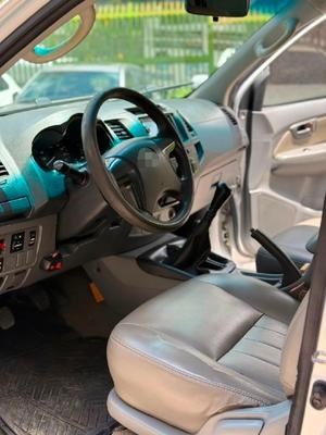 Toyota Hilux 2012