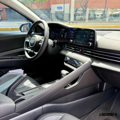 Hyundai Elantra 2025
