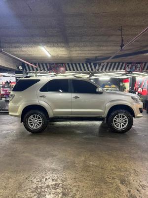 Toyota Fortuner 2014