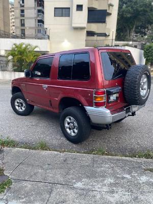 Mitsubishi Montero 2008