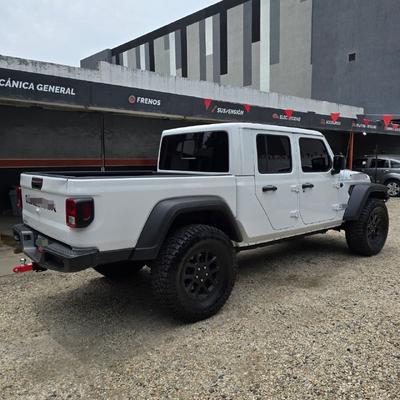 Jeep Gladiator 2023