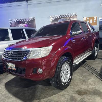 Toyota Hilux 2013
