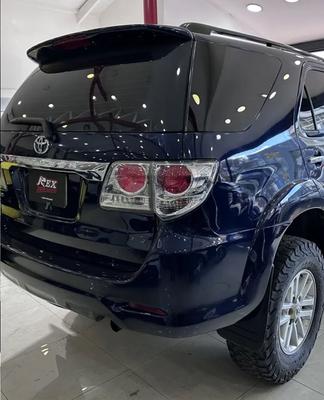 Toyota Fortuner 2012