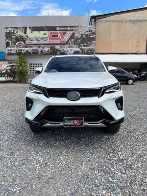 Toyota Fortuner 2024