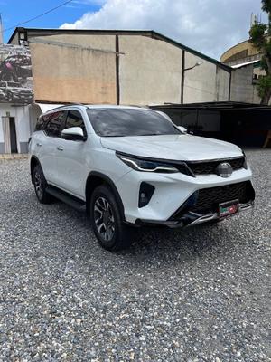 Toyota Fortuner 2024