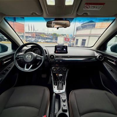 Mazda Mazda2 2023