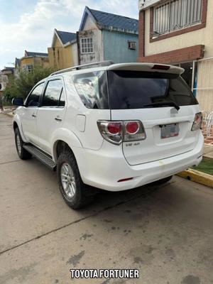 Toyota Fortuner 2013