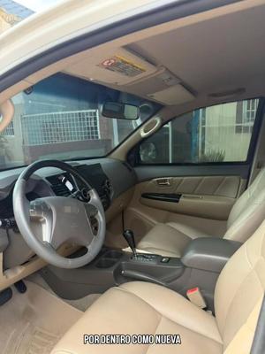Toyota Fortuner 2013