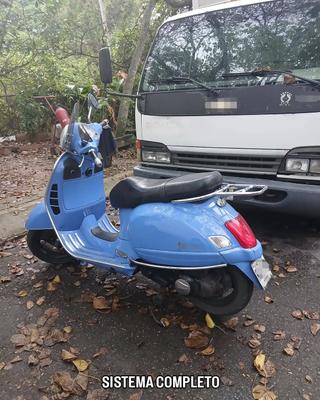 Piaggio Vespa Gran Turismo GT-200 2005