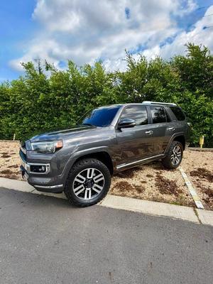 Toyota 4Runner 2017