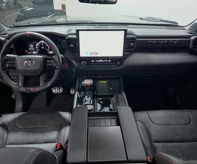 Toyota Sequoia 2024
