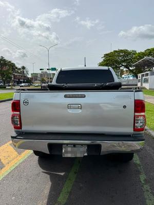 Toyota Hilux 2013