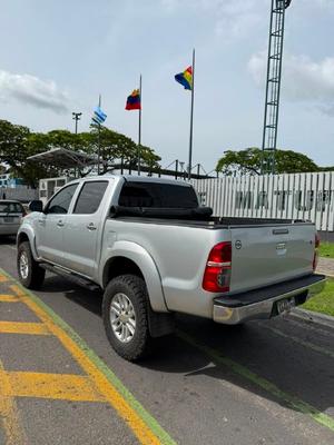 Toyota Hilux 2013