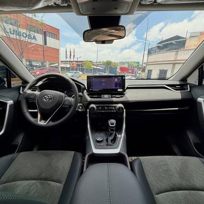 Toyota RAV4 2025