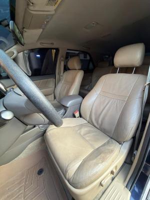 Toyota Fortuner 2013