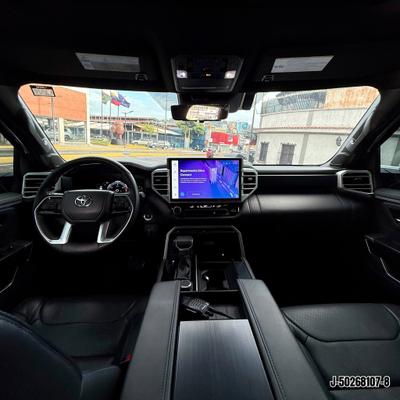 Toyota Sequoia 2024