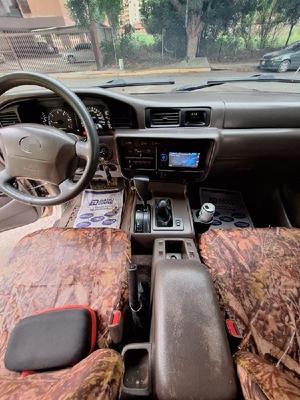 Toyota Land Cruiser 2002
