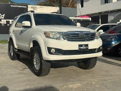 Toyota Fortuner 2012