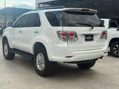 Toyota Fortuner 2012