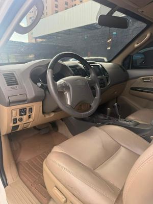 Toyota Fortuner 2012
