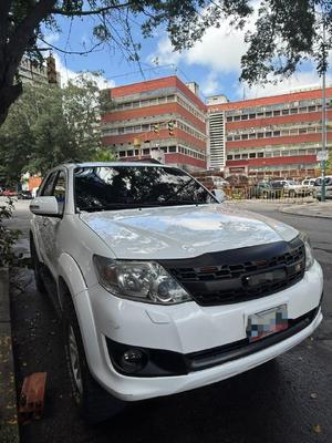 Toyota Fortuner 2014