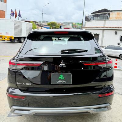 Mitsubishi Outlander 2026
