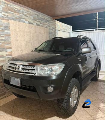 Toyota Fortuner 2010