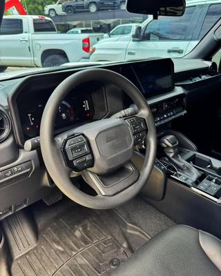 Toyota Land Cruiser 2024