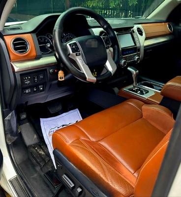 Toyota Tundra 2016