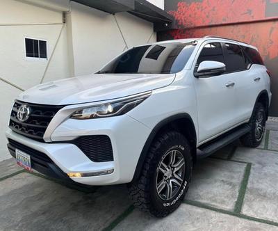 Toyota Fortuner 2024