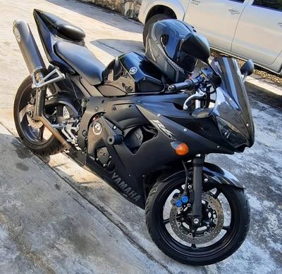 Yamaha R6S 2008