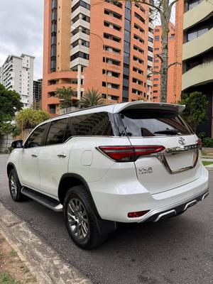 Toyota Fortuner 2024