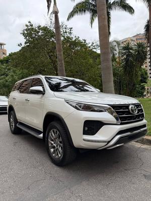 Toyota Fortuner 2024