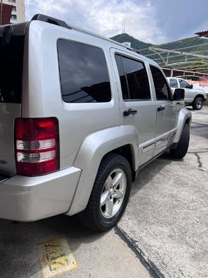 Jeep Cherokee KK 2009