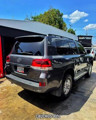 Toyota Land Cruiser 2016