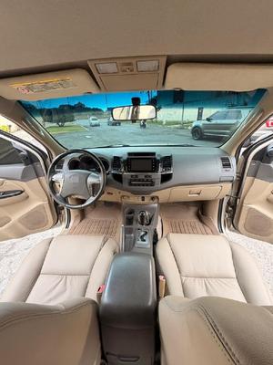 Toyota Fortuner 2012