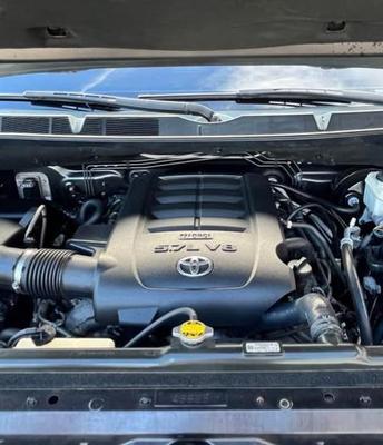 Toyota Tundra 2014