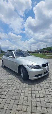 BMW 320i 2008