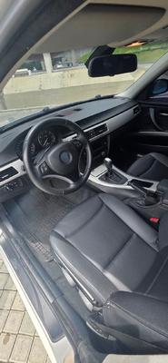 BMW 320i 2008