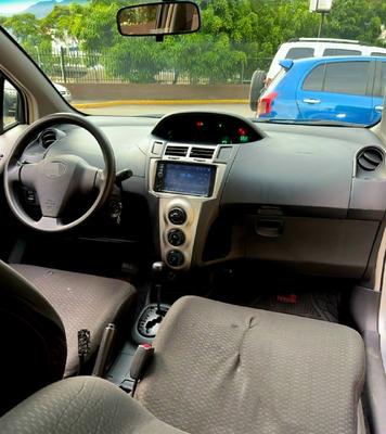 Toyota Yaris 2009