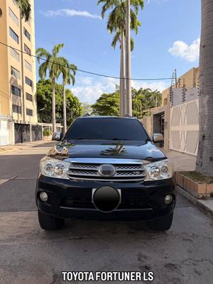 Toyota Fortuner 2011