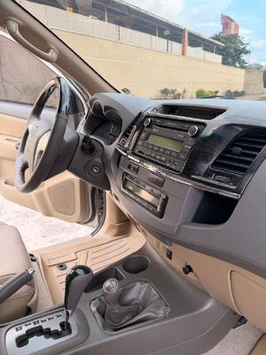 Toyota Fortuner 2014