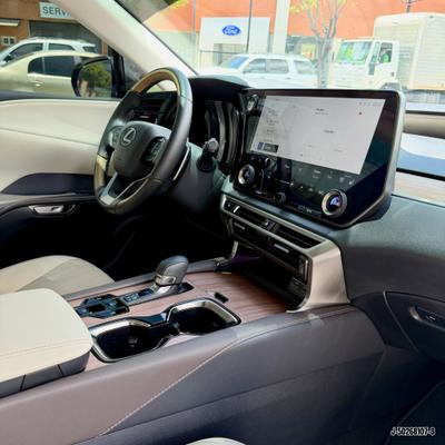 Lexus RX 2025