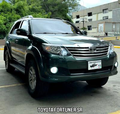 Toyota Fortuner 2013